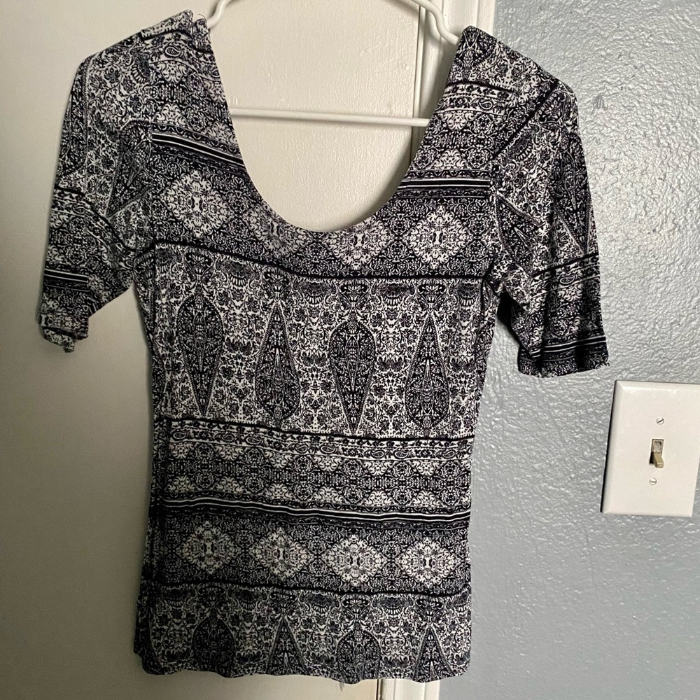 Ultra-Flirt brand stretchy 3/4 sleeve women’s top